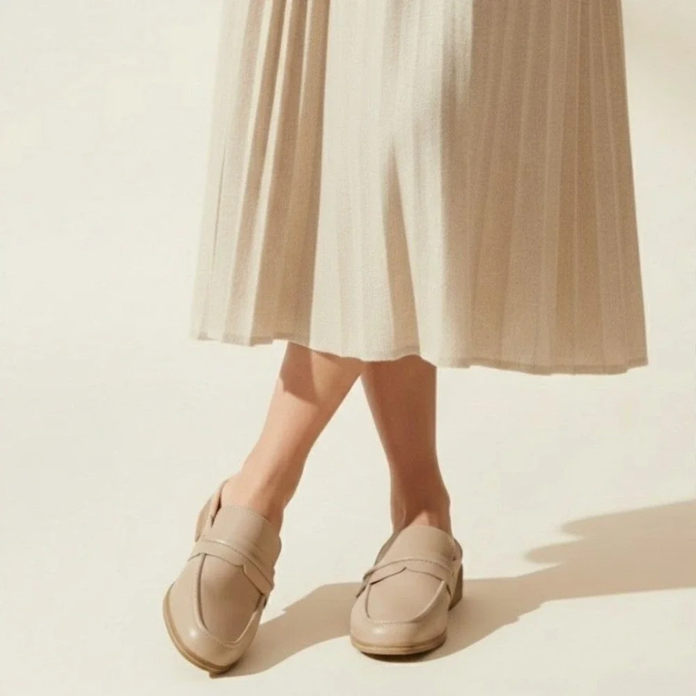 MIA Milia Beige Loafer Mule Women's Size 8 Slip-On Neutral Capsule Wardrobe Shoe